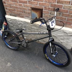 Meet your Posher, Zachary